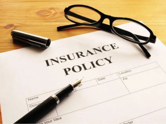 What options do you have after your term life insurance policy expires? Funeral planning service Legacy of Love explores your alternatives.